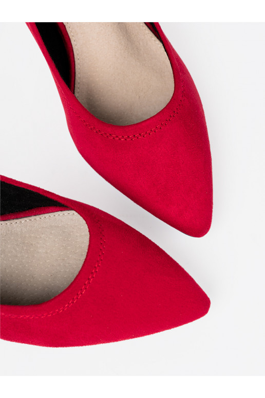 Elegantsed poolsaapad na ozdobnym słupku Elegantsed poolsaapad na ozdobnym słupku