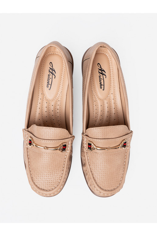 beeži värvi kingad ze m zdobieniem