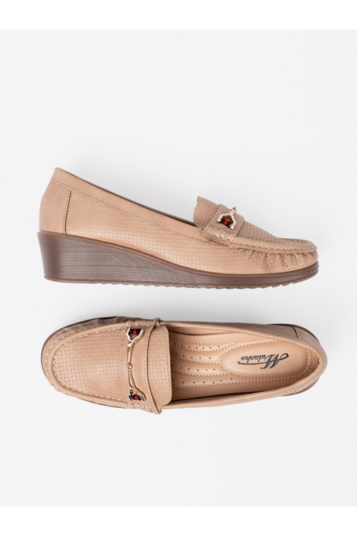 beeži värvi kingad ze m zdobieniem