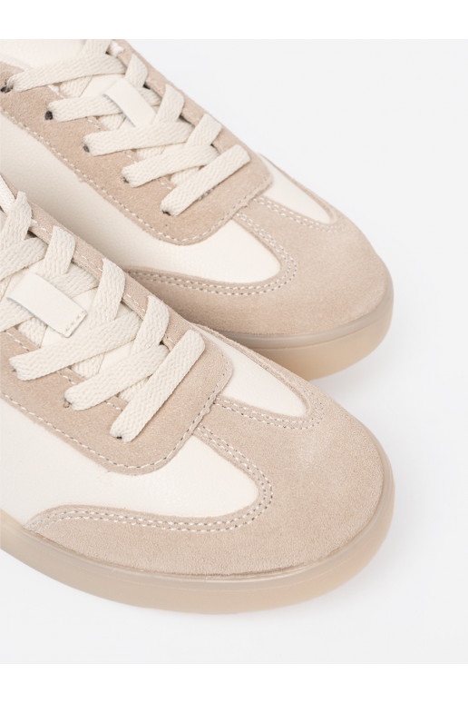 Moekad vabaajajalatsid valge värv- Moekad vabaajajalatsid valge värv-