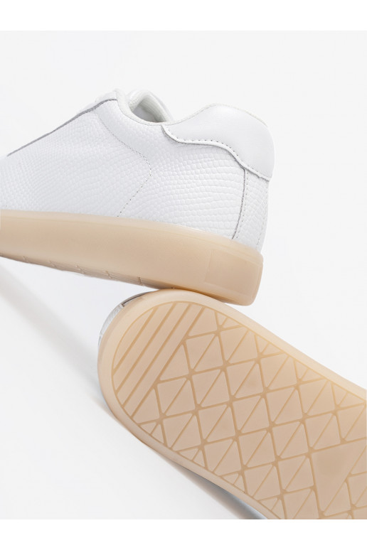 Moekad vabaajajalatsid valge värv