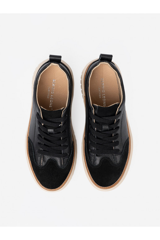 Must Naiste kingad   na j platformie Sergio Leone Must Naiste kingad   na j platformie Sergio Leone