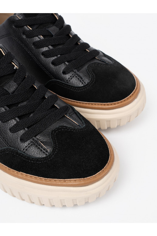 Must Naiste kingad   na j platformie Sergio Leone Must Naiste kingad   na j platformie Sergio Leone