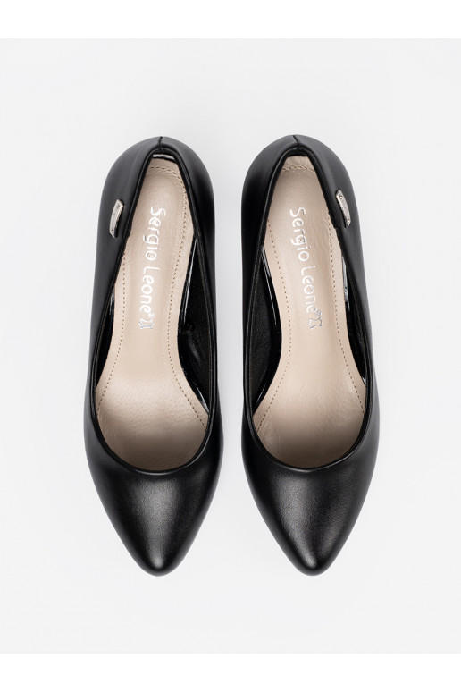  poolsaapad  kolorze must värvm Sergio Leone