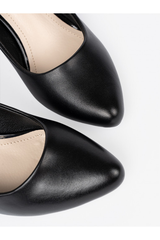  poolsaapad  kolorze must värvm Sergio Leone