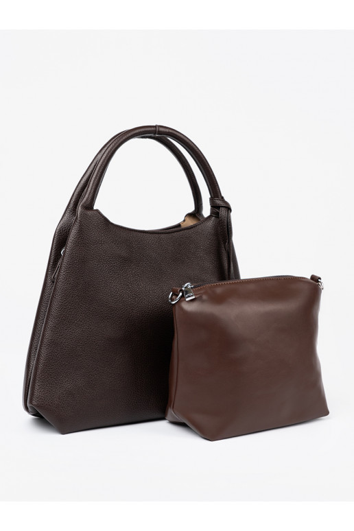   Käekott z kosmetyczką środku