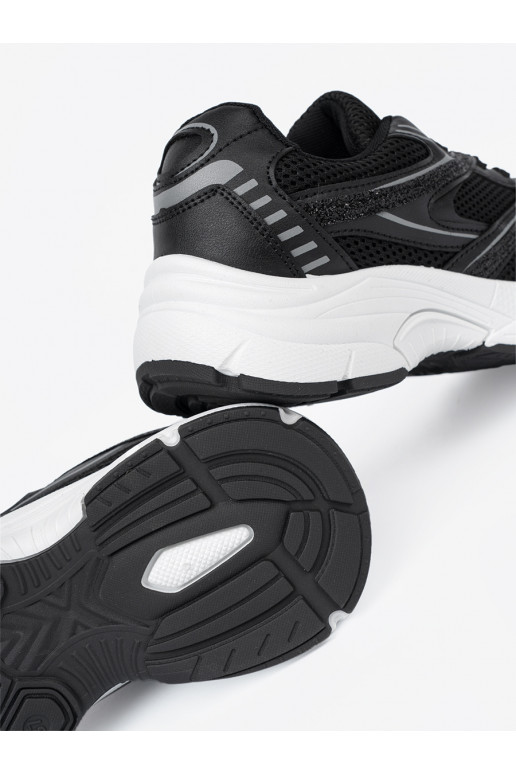 Must Naiste kingad  i białą podeszwą