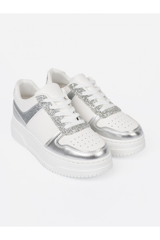 Valget  Naiste kingad z połyskującymi detalami