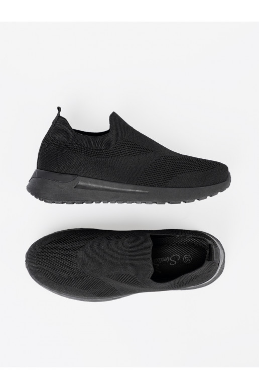 Spordistiilis kingad typu slip-on must värvm kolorze