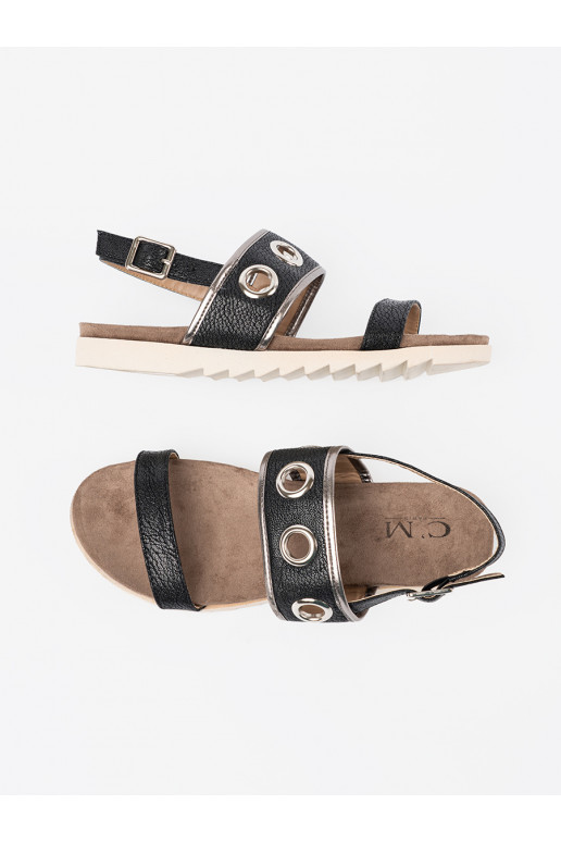 Must kingad z ozdobnymi metalowymi kółkami