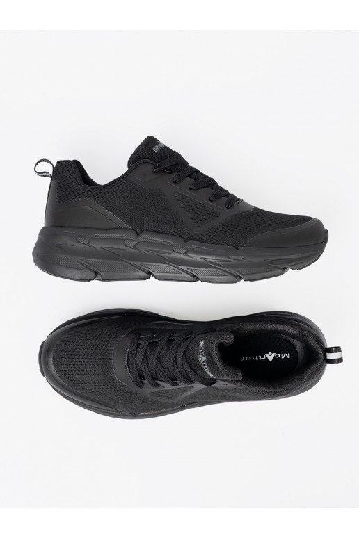 Must spordijalatsidy   McArthur