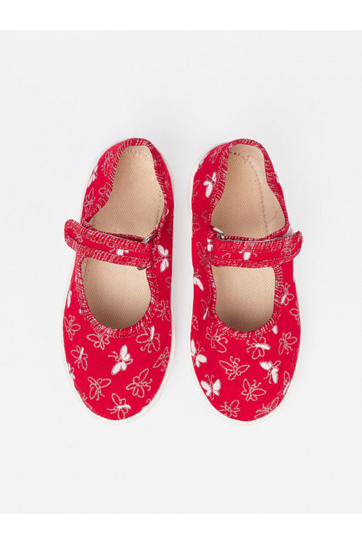 Spordijalatsid  y  Spordijalatsid  y