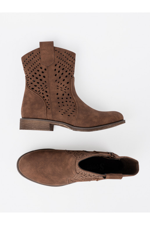  pruunid värvi lumesaapad