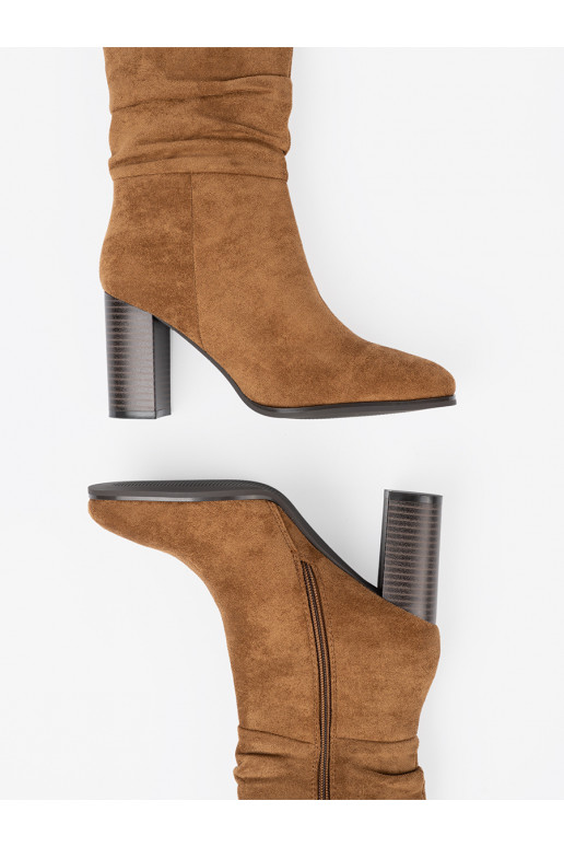 Pruunid värvi lumesaapad  i obcasem