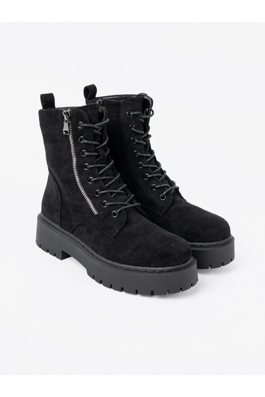 jalanõud  Mustad z zamszowym wykończeniem