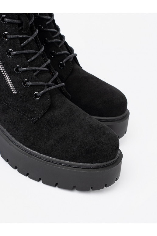 jalanõud  Mustad z zamszowym wykończeniem