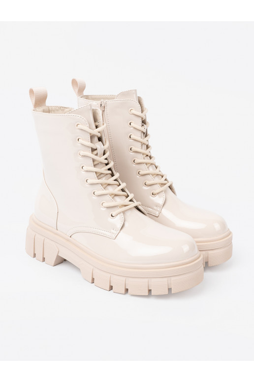  saapad  odcieniu beežm