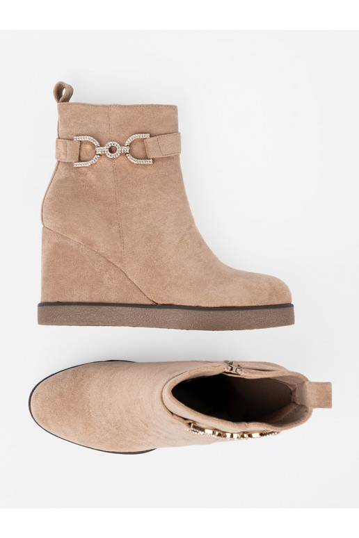 beeži värvi lumesaapad  