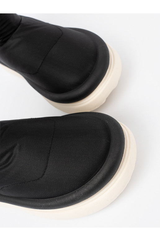 veekindel Naiste lumesaapad Mustad z futrzanym wnętrzem