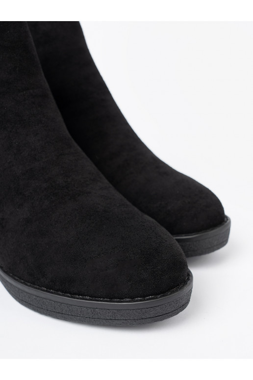 seemisnakhsed lumesaapad Mustad z elastyczną wstawką