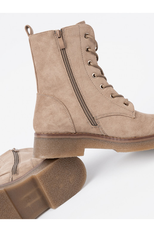   saapad z okrągłym noskiem