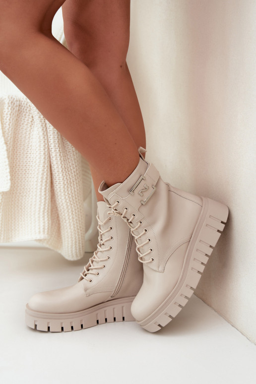 Naiste poolsaapad platvormiga  Detalem voodriga Elevandiluu värvi Lyrana