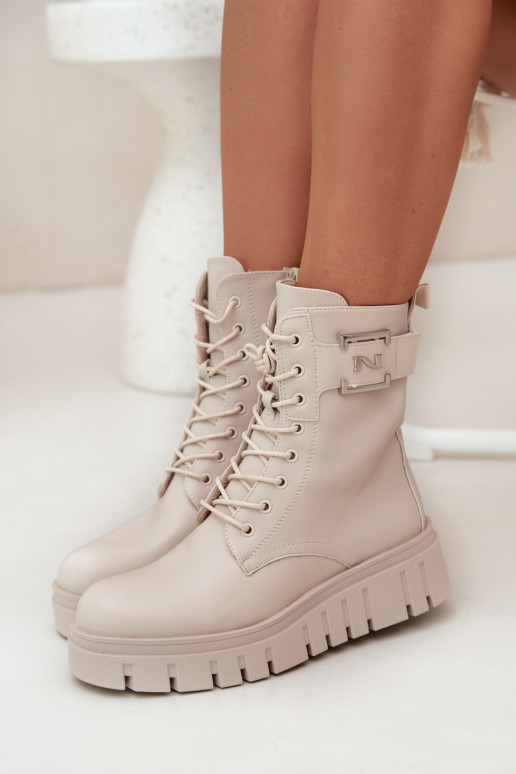 Naiste poolsaapad platvormiga  Detalem voodriga Elevandiluu värvi Lyrana