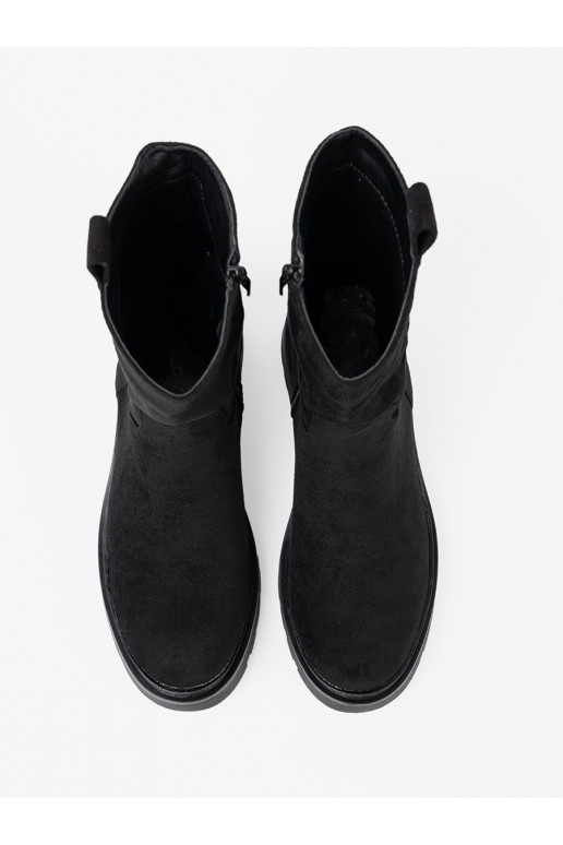  lumesaapad  z grubą, czarną podeszwą