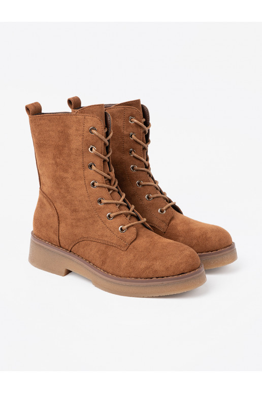  saapad kolorze karmelowym 