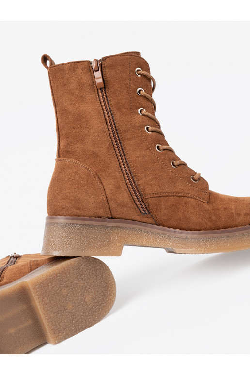  saapad kolorze karmelowym 