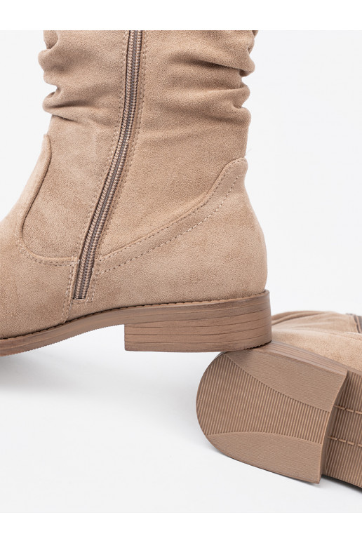 beeži värvi lumesaapad 