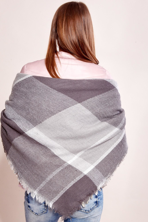 Tumehall kootud sall