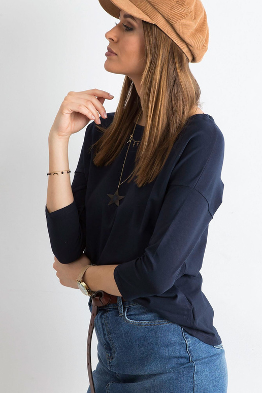 Aprillikuu tumesinine pluus