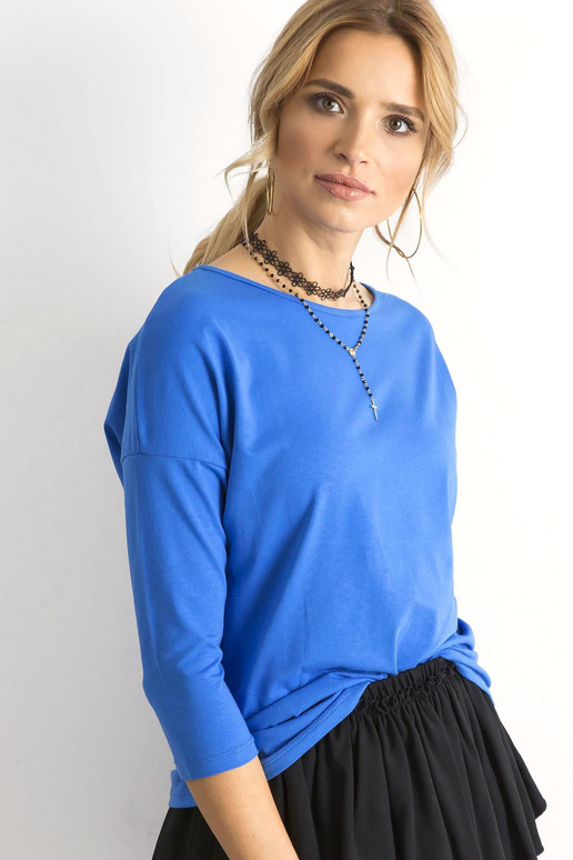 Aprilli sinine pluus Aprilli sinine pluus