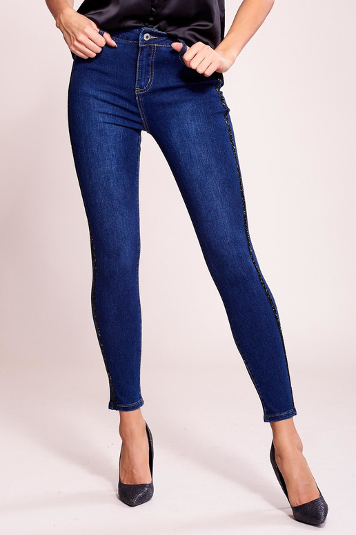 Tumesinised aplikatsiooniga teksatuubid Tumesinised aplikatsiooniga teksatuubid