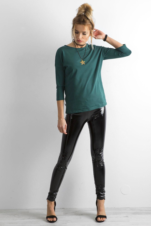 Aprillikuu tumeroheline pluus