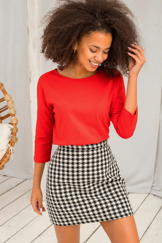 Aprilli punane pluus