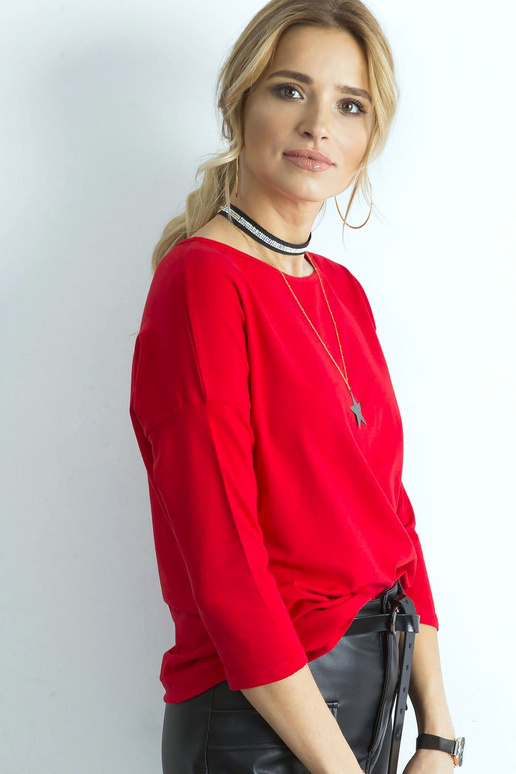 Aprilli punane pluus