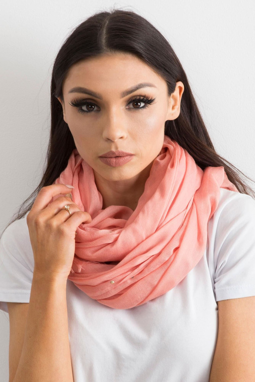 Hele korallist sall kivide...