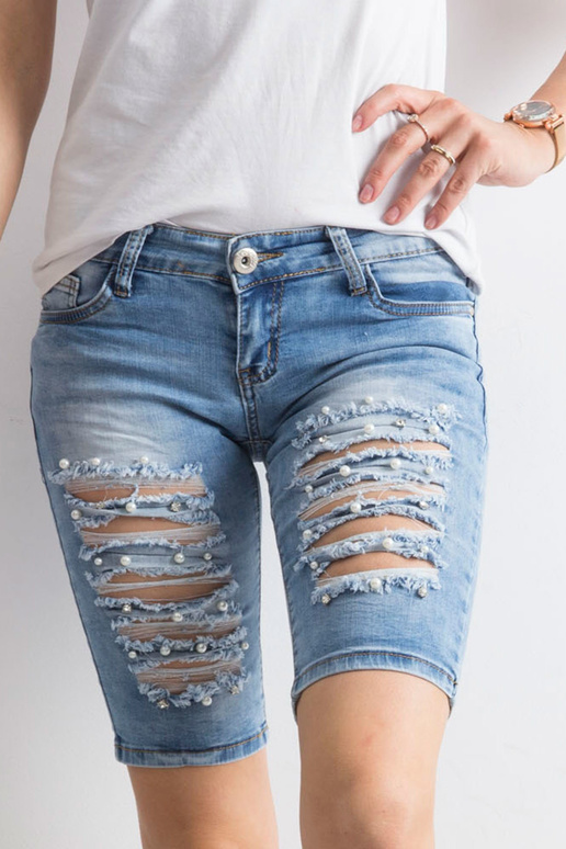 Sinised teksapüksid, aukudega Bermuda...