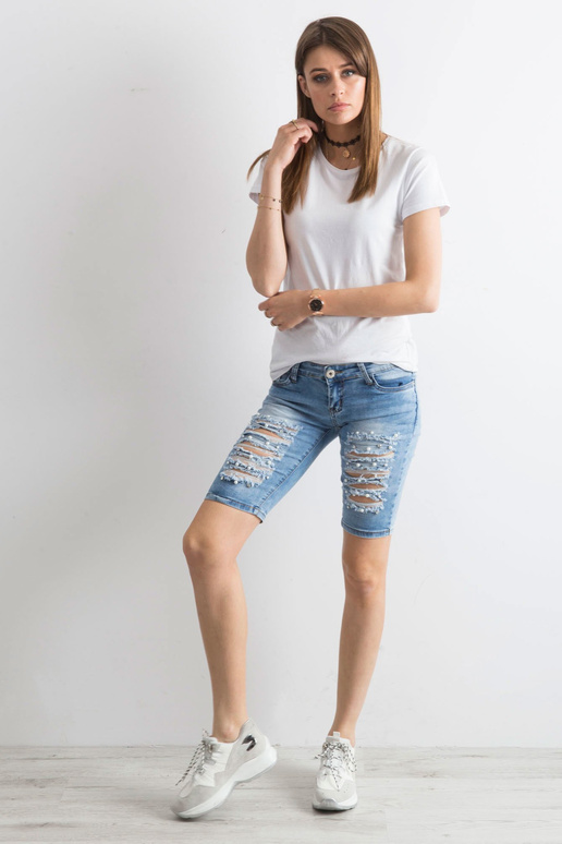 Sinised teksapüksid, aukudega Bermuda...