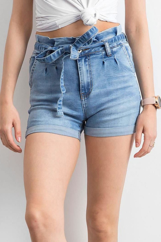 Sinised teksapüksid vööga