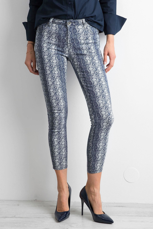 Sinised loomaprintidega püksid Sinised loomaprintidega püksid