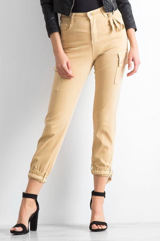 Beežid vintage püksid