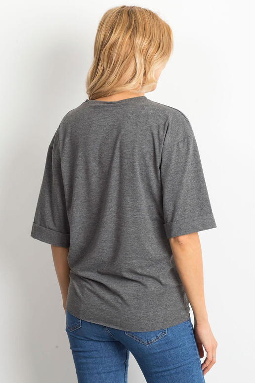 Tumehalli melange pluusi tähistamine