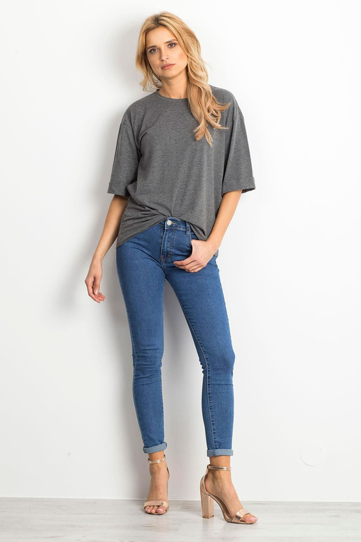 Tumehalli melange pluusi tähistamine