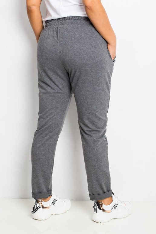 Tumehallid plusssuuruses püksid Savage