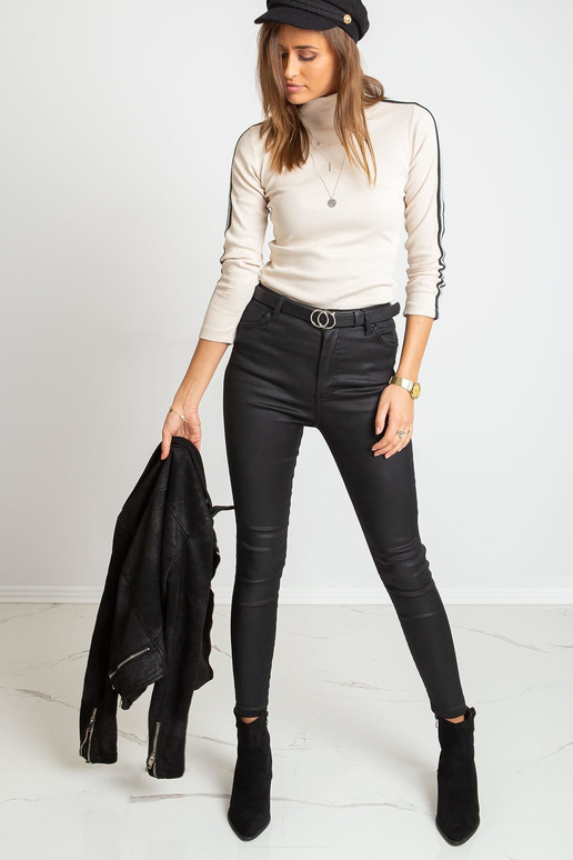 Beež pluus Priority Beež pluus Priority