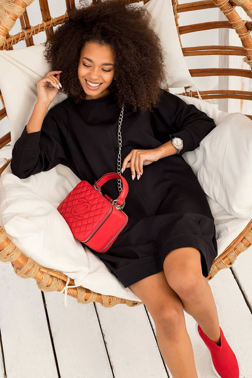 Must kleit Cristine Must kleit Cristine