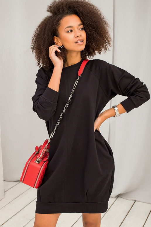 Must kleit Cristine Must kleit Cristine